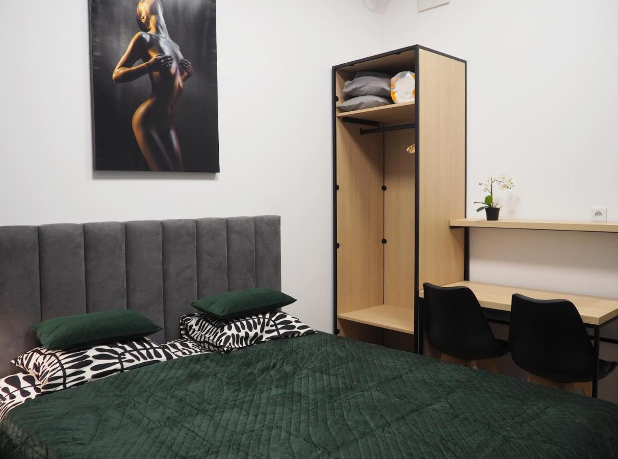 Mercy Apartments A 12 วอร์ซอ ภายนอก รูปภาพ